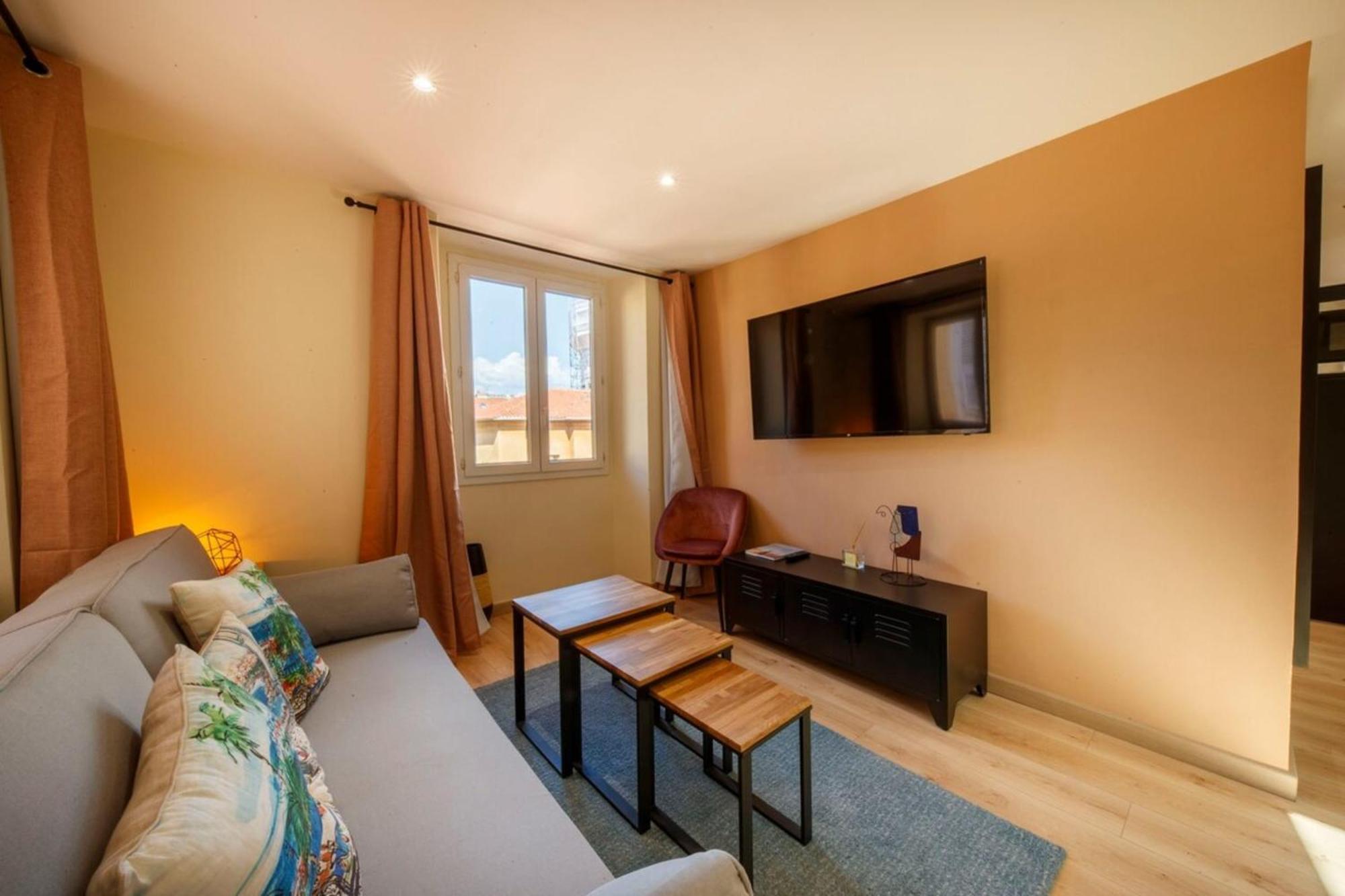 06A2 - Heart Of Old Nice Beautiful Renovated Apartment Εξωτερικό φωτογραφία